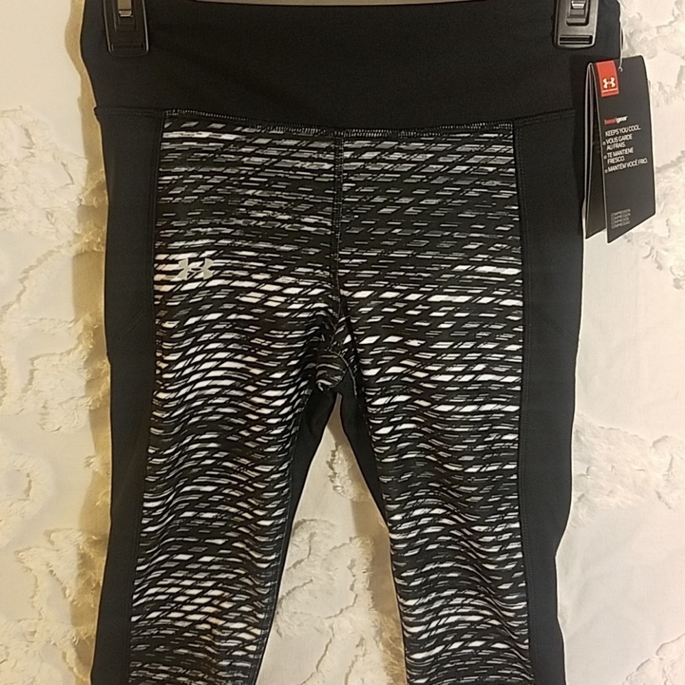 NWT UNDER ARMOUR - Picture 2 of 9